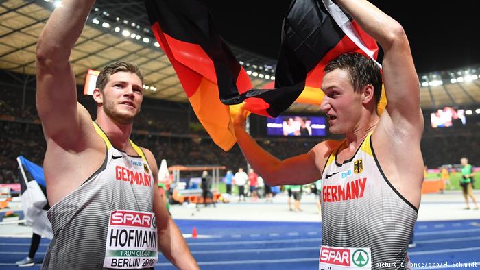 What a great javelin parade in Berlin!